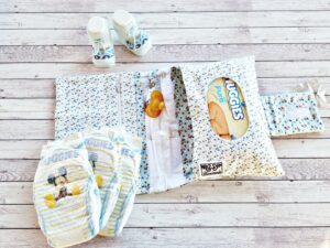 astuccio porta pannolini salviette da viaggio fatto a mano