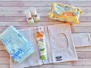 astuccio porta pannolini salviette da viaggio fatto a mano