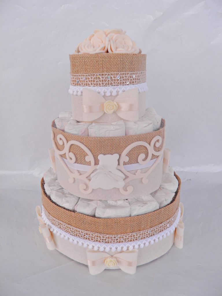 torte pannolini Vicenza Italia composizioni originali idee regalo nascita fatto a mano personalizzato bambino bambina bimbi bimbe silvia mogentale