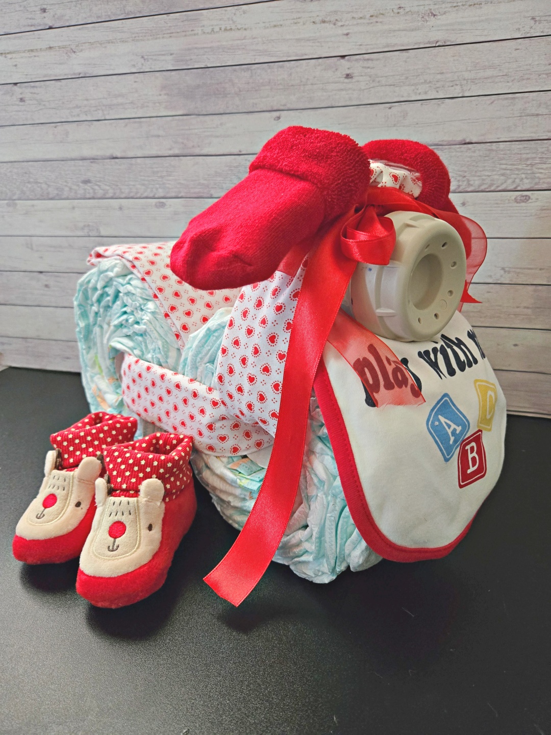 torte pannolini Vicenza Italia composizioni originali idee regalo nascita fatto a mano personalizzato bambino bambina bimbi bimbe silvia mogentale